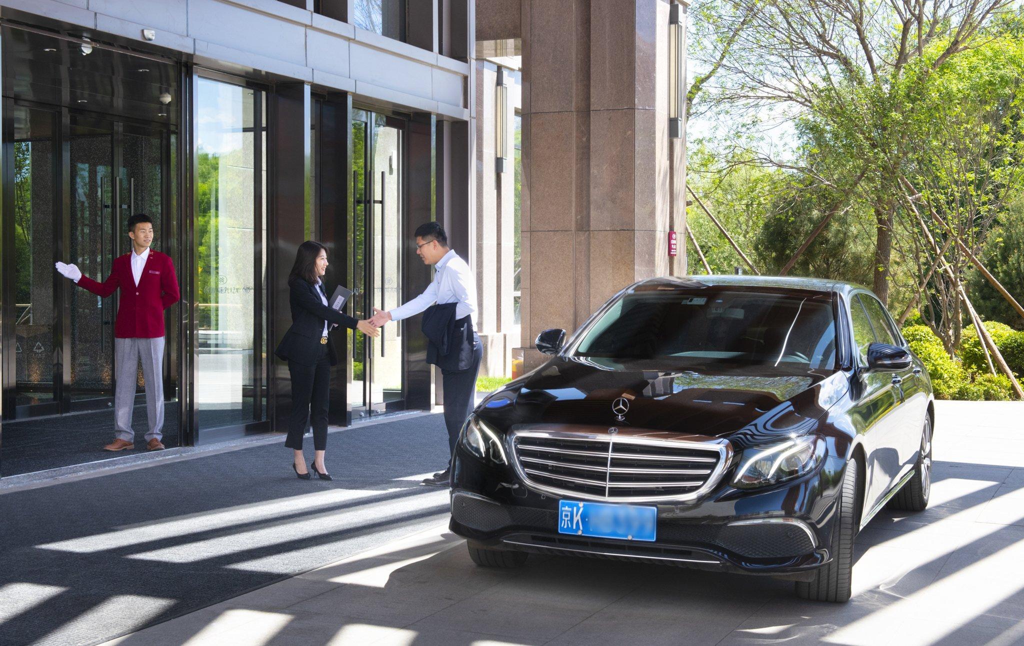 คราวน์ พลาซา ปักกิ่ง ป้าตาหลิง Hotel Yanqing ภายนอก รูปภาพ